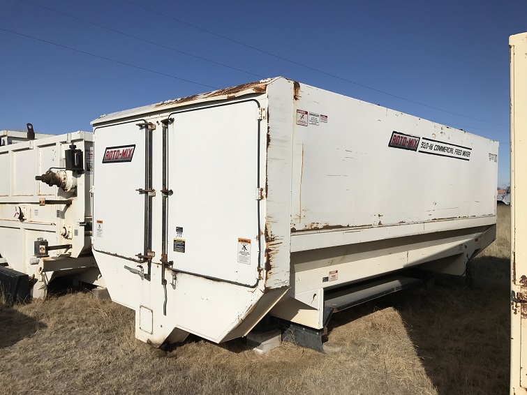 Feed Wagons