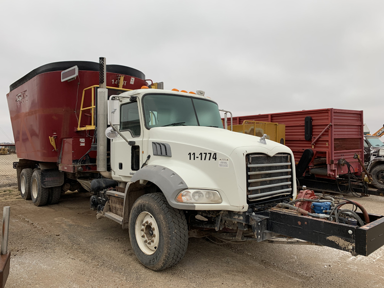 06 Used Truck Unit
