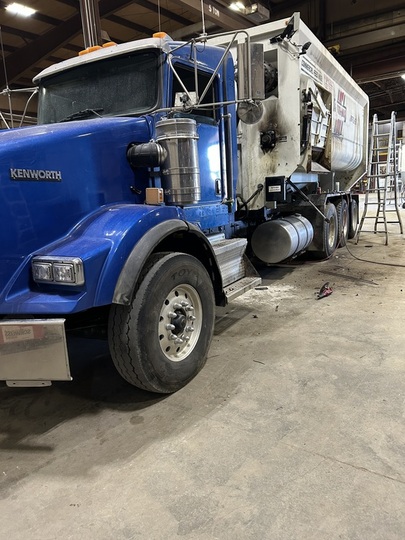 2019 KENWORTH T800 W/ 920-18 ROTO-MIX