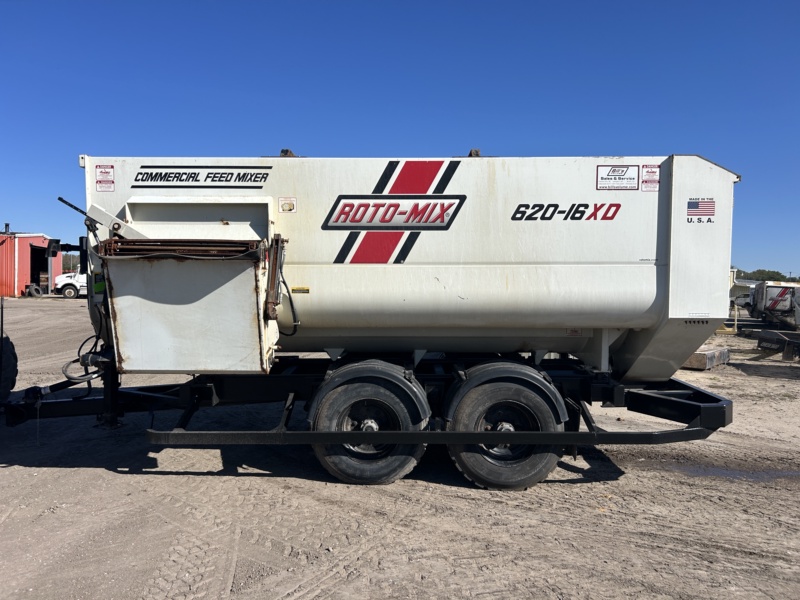 620-16XD ROTO-MIX TRAILER