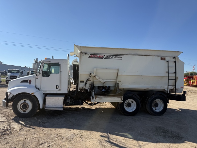 2012 KENWORTH W/ 1000-16 ROTO-MIX